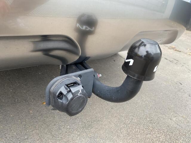 KIA Niro 1.6 GDi Hybrid DynamicLine Trekhaak 13-polig, parkeersensoren v&a, navigatie Apple CarPlay/Android Auto, keyless, achteruitrij camera