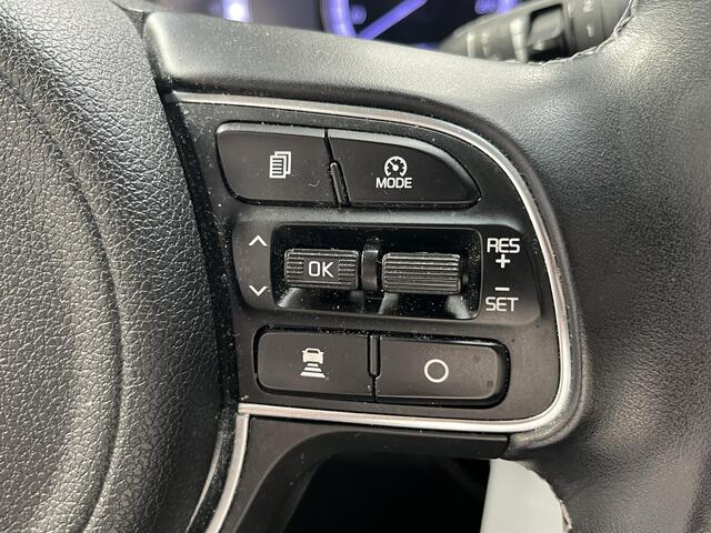 KIA Niro 1.6 GDi Hybrid DynamicLine met All Season Banden en een Trekhaak!