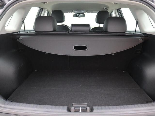 KIA Niro 1.6 GDi Hybrid DynamicLine 141PK DCT6 Achteruitrijcamera, Cruise Controle, Navi, Apple Carplay/Android Auto, Trekhaak, 16" LM Velgen