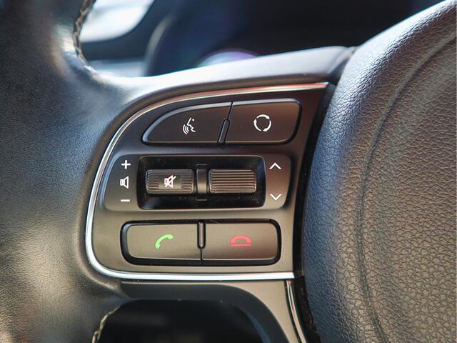 KIA Niro 1.6 GDi Hybrid ExecutiveLine | camera | Navigatie | Leder | Stoelverwarming/Verkoeling | Afneembare Trekhaak |