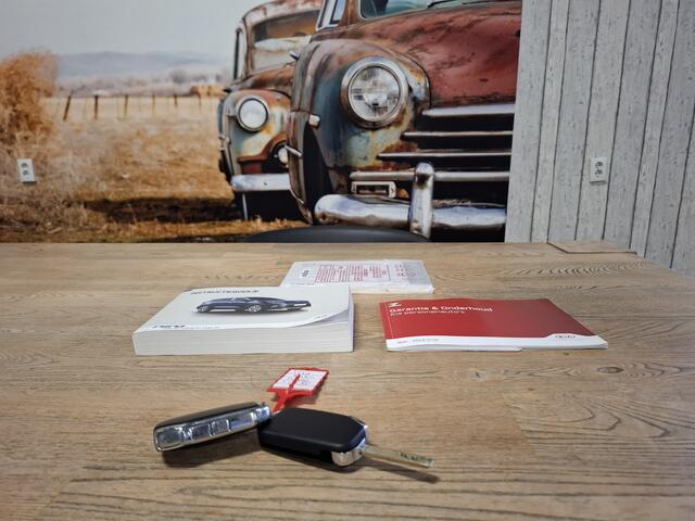 KIA Niro 1.6 GDi Hybrid DynamicLine 1e EIGENAAR CAMERA NAVI ADAP CRUISE ECC