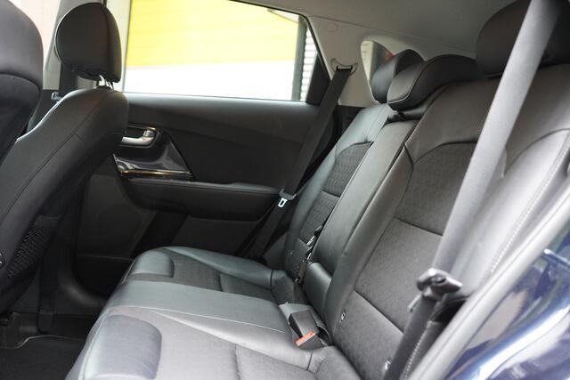 KIA Niro 1.6 GDi PHEV DynamicLine / Facelift / Stoel + Stuur verwarming / Camera / JBL / Trekhaak /