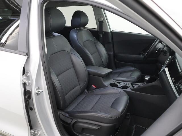 KIA Niro 1.6 GDi PHEV DynamicPlusLine | Lederen Bekleding | Stoel/Stuurwielverwarming | Keyless Go | Dodehoekdetectie | LED Koplampen |