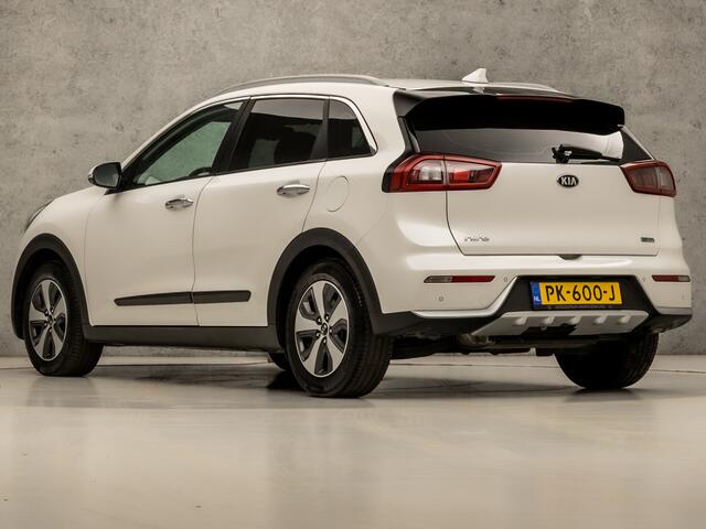 KIA Niro 1.6 GDi Hybrid DynamicLine 142Pk Automaat (APPLE CARPLAY, NAVIGATIE, CLIMATE, CAMERA, GETINT GLAS, SPORTSTOELEN, LEDER, LANE ASSIST, NIEUWE APK, NIEUWSTAAT)