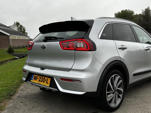 KIA Niro 1.6 GDi Hybrid ExecutiveLine | NAVIGATIE | PARKEERCAMERA | ELEKTRISCHE STOELEN | APPLE CARPLAY | CRUISE CONTROL ADAPTIEF |
