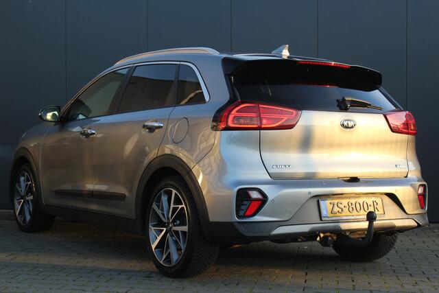 KIA Niro 1.6 GDi Hybrid DynamicPlusLine | Incl. 12 maanden garantie | Stuur & stoelverwarming | LED | Adapt. Cruise | Schuif/kantel dak | Trekhaak afneembaar | Camera | 100% dealer onderhouden | Keyless | Navi | Apple Carplay | Dodehoek detectie | Bomvolle uitvoer