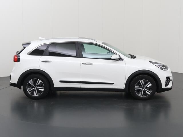 KIA Niro 1.6 GDi Hybrid ExecutiveLine | Trekhaak | Panoramadak | Lederen Bekleding | JBL Audio | Dodehoekdetectie | Stoel/Stuurwielverwarming | Stoelventilatie | Elektrisch bedienbare bestuurdersstoel met geheugenfunctie