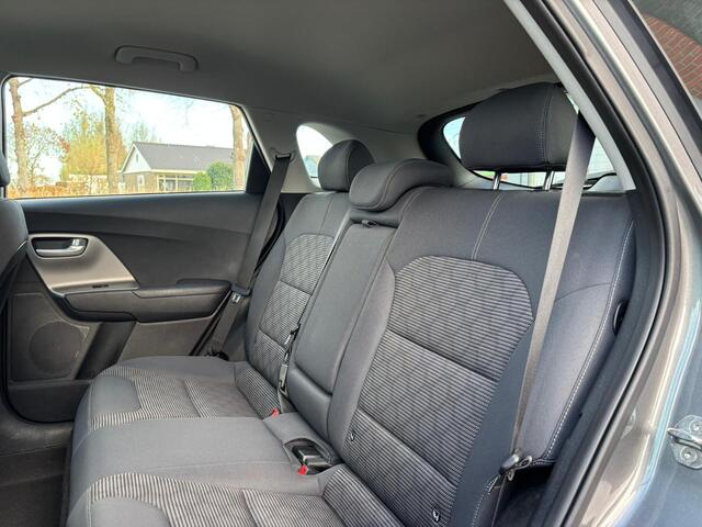 KIA Niro 1.6 GDi Hybrid BusinessLine,Navi , camera,1 jaar garantie