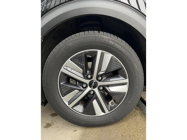 KIA Niro 1.6 GDi Hybrid DynamicLine | AUTOMAAT | CAMERA | NAVI | CARPLAY / ANDROID | PDC | ADAPTIVE CRUISE CONTROL | LMV | CLIMATE CONTROL | BLUETOOTH | DAB