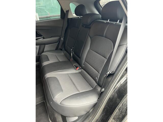 KIA Niro 1.6 GDi Hybrid DynamicLine | AUTOMAAT | CAMERA | NAVI | CARPLAY / ANDROID | PDC | ADAPTIVE CRUISE CONTROL | LMV | CLIMATE CONTROL | BLUETOOTH | DAB