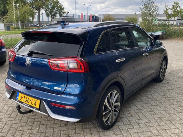 KIA Niro 1.6 GDi Hybrid ExecutiveLine Navigatie / Camera / Trekh. / Leder +Stoel + stuurverw. + ventilatie / SchuifDak / Allweather / Info;F.Bogaars 0492588956