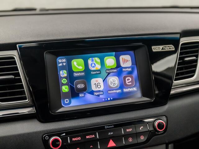 KIA Niro 1.6 GDi Hybrid Dynamic 142Pk Automaat (APPLE CARPLAY, NAVIGATIE, CAMERA, LEDER, CLIMATE, TREKHAAK, SPORTSTOELEN, PARKEERSENSOREN, CRUISE, LANE ASSIST, NIEUWE APK, NIEUWSTAAT)