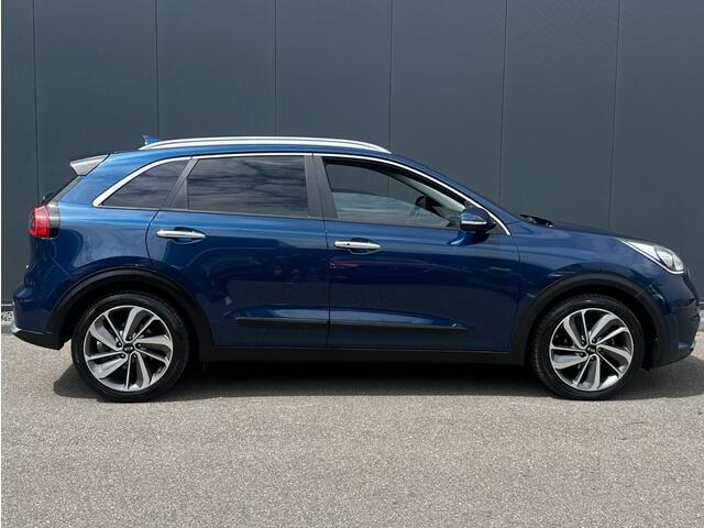 KIA Niro 1.6 GDi Hybrid ExecutiveLine / Stoel en stuurverwarming / Camera