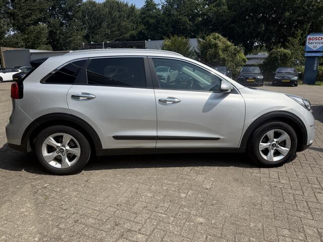 KIA Niro 1.6 GDi H. BusinessL