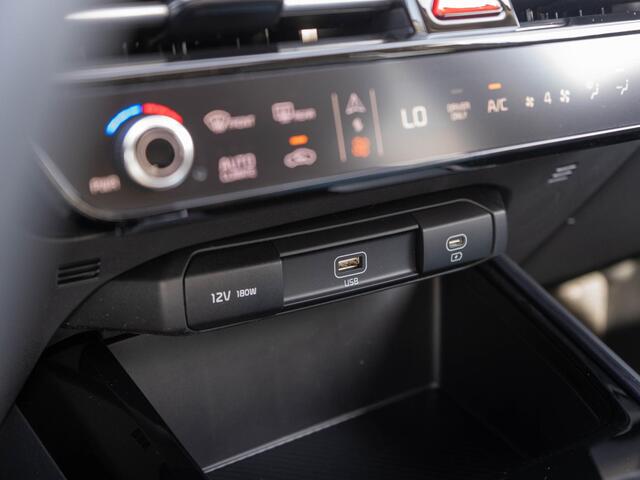 KIA Niro 1.6 GDi Hybrid DynamicPlusLine | OP VOORRAAD | HUD | PDC | Schuif/kanteldak |