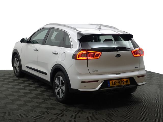 KIA Niro 1.6 GDi Hybrid ExecutiveLine- Carplay, Android Auto, Camera, Leder Interieur, Lane Assist, Xenon Led, Trekhaak