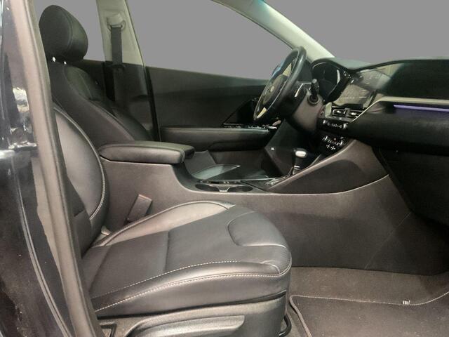 KIA Niro 1.6 GDi PHEV ExecutiveLine | Trekhaak | Leder | Schuifdak | Stoelverwarming/koeling | Adaptive cruise control | JBL audio | Geheugenstoelen | Camera