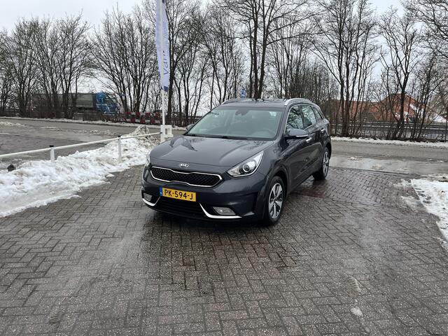 KIA Niro 1.6 GDi Hybrid First Edition LEER TREKHAAK CARPLAY CAMERA