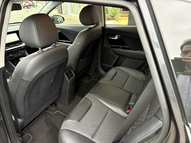 KIA Niro 1.6 GDi PHEV DynamicLine bel voor afspraak / info Roel 0492-588951 Plug in // all season banden // trekhaak // 1e eigenaar // dealeronderhouden Info Roel 0492-588951