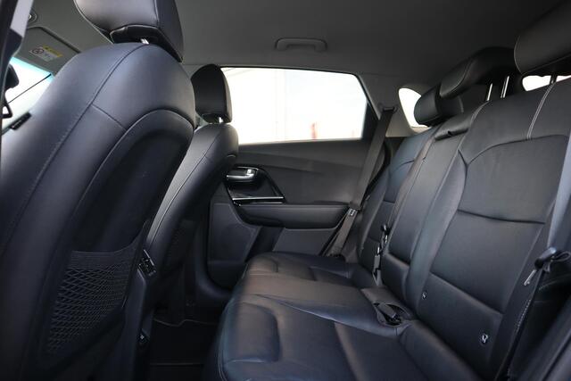 KIA Niro 1.6 GDi Hybrid EXECUTIVE-LINE LEER|STOEL/STUUR VERW.|TREKHK|CAMERA|INCL SET WINTERWIELEN