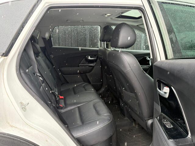 KIA Niro 1.6 GDI Plug-in Hybrid Spirit PANO - LEER - STOELVERWARMING/VENTILATIE