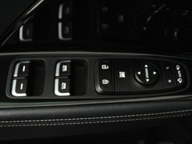 KIA Niro 1.6 GDi PHEV DynamicPlusLine | Lederen bekleding | Stoel/Stuurverwarming | Dodehoek detectie |