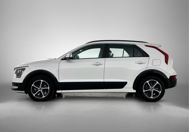 KIA Niro 1.6 GDi Hybrid DynamicLine Interesse in deze Kia? Deze is uitsluitend te bezichtigen op basis afspraak in Kia Goes