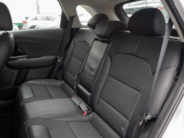 KIA Niro 1.6 GDi Hybrid DynamicLine | Trekhaak | Navigatie | PDC |