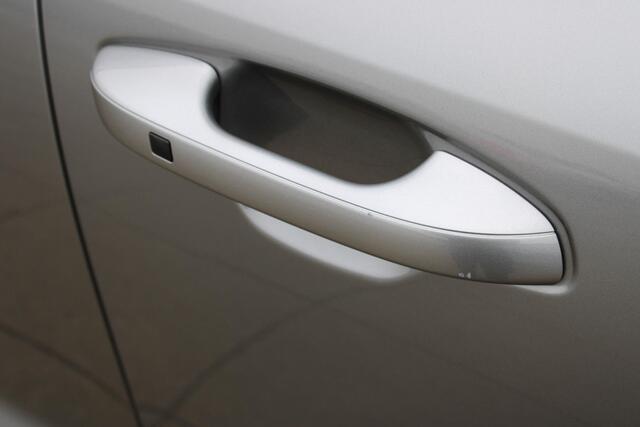 KIA Niro 1.6 GDi Hybrid ExecutiveLine Leder / Schuifdak, / Elek. achterklep / stuur+ stoel verwarming