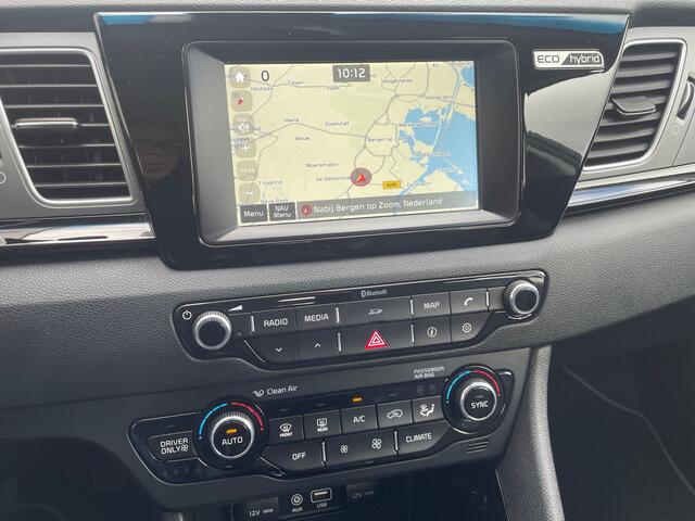 KIA Niro 1.6 GDi Hybrid Dynamicline Automaat Navgatie, Climate Control, Cruise Control, Achteruitrijcamera, Half Leder,