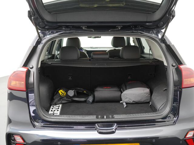 KIA Niro 1.6 GDi PHEV DynamicPlusLine | Stoelverwarming | Stuurwielverwarming | Navigatie | Camera |