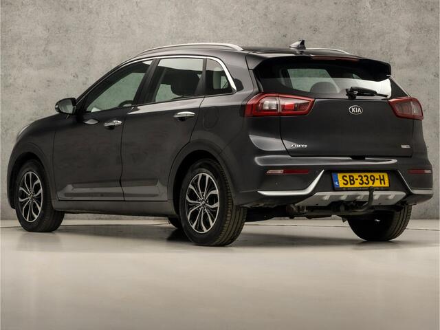 KIA Niro 1.6 GDi Hybrid ExecutiveLine 142Pk Automaat (APPLE CARPLAY, NAVIGATIE, CAMERA, LEDER, TREKHAAK, SPORTSTOELEN, XENON, ADAPTIVE CRUISE, KEYLESS, NIEUWSTAAT)