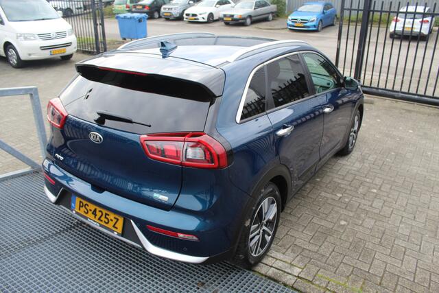 KIA Niro 1.6 GDi Hybrid ExecutiveLine FULL OPTION!! Stoelen verwarmd en gekoeld/Stoelen elektrisch verstelbaar met memory/Adaptive cruise control/Climate control/Dodehoek detectie/Keyless/Navigatie/Apple carplay/JBL audio/Draadloze telefo
