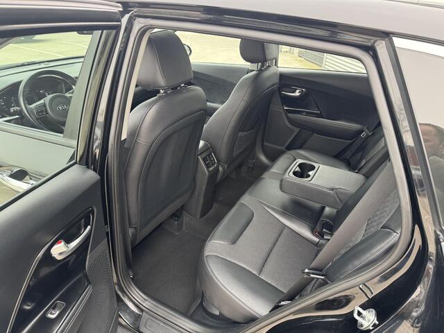 KIA Niro 1.6 GDi Hybrid DynamicLine Sunroof | 18 inch | Trekhaak | NW door ons geleverd & Onderhouden