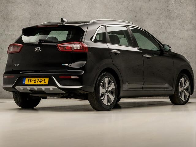 KIA Niro 1.6 GDi Hybrid DynamicLine 142Pk Automaat (APPLE CARPLAY, NAVIGATIE, LEDER, CAMERA, SPORTSTOELEN, XENON, PARKEERSENSOREN, NIEUWE APK, NIEUWSTAAT)