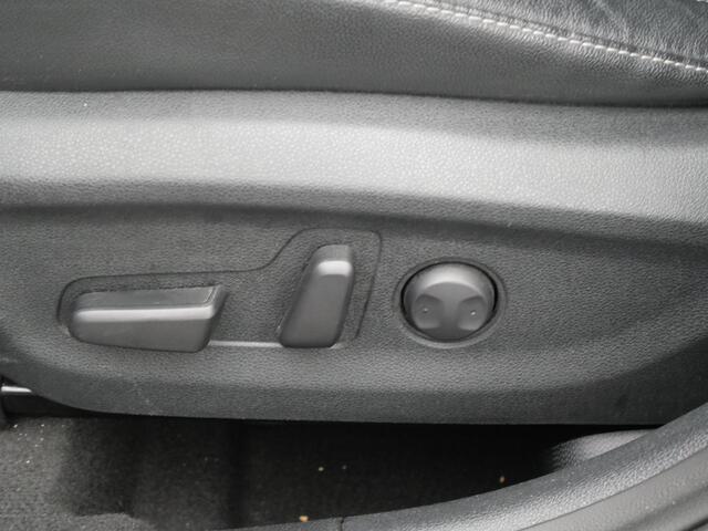 KIA Niro 1.6 GDi Hybrid ExecutiveLine | Trekhaak | Adaptief | Dode Hoek | Stoel-Stuur verw |