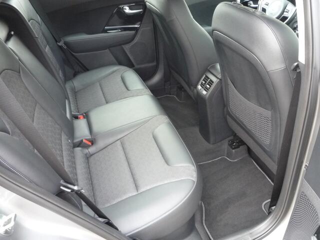 KIA Niro 1.6 GDi Hybrid DynamicLine Clima Navi Trekhaak Géén Afleverkoste