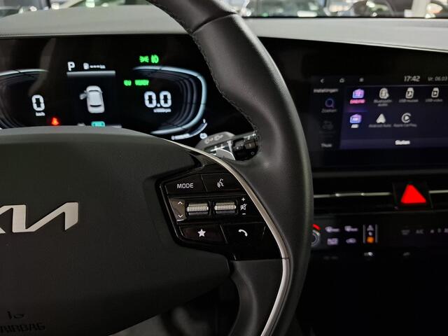 KIA Niro 1.6 GDi Hybrid DynamicLine 18 inch, Apple Carplay/Android Auto, Navigatie, Camera.