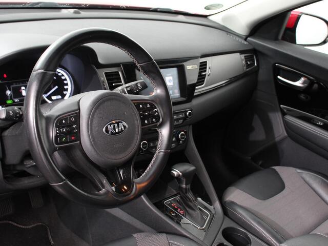 KIA Niro 1.6 GDi Automaat Hybrid DynamicLine | Trekhaak | Navigatie | Camera | Parkeer sensoren V+A | Cruise Control | Lichtmetalen Velgen | Extra getint glas | Keyless
