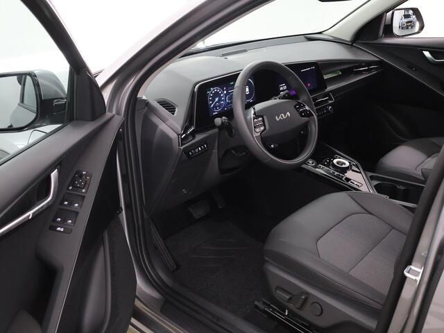 KIA Niro 1.6 GDi PHEV DynamicPlusLine Edition | 18" lichtmetalen velgen | Elektrisch verstelbare bestuurdersstoel | Stoel/Stuurwielverwarming | LED Koplampen | Elektrisch bedienbare achterklep |