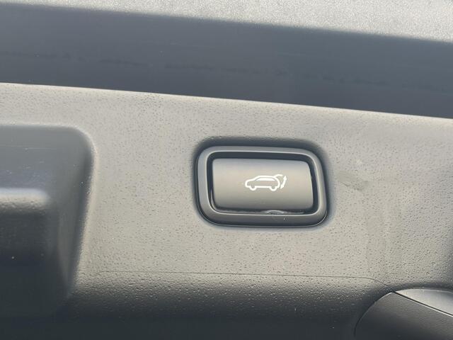 KIA Niro 1.6 GDi Hybrid Launch Edition Nieuw geleverd, Dealer onderhouden 1e eign.: Schuif-/kanteldak, trekhaak 13-polig, head-up display, stoelverwarming- & ventilatie, stuurverwarming, adaptieve cruise control, Apple CarPlay/Android Auto