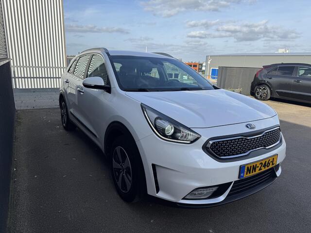 KIA Niro 1.6 GDi Hybrid First Edition Trekhaak, Navigatie, Dealeronderhouden, NL-auto! Achteruitrijcamera, Climate control, Cruise control