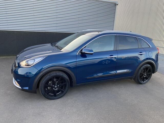 KIA Niro 1.6 GDi Hybrid Design Edition Schuif/kanteldak, Navigatie, Nieuw geleverd en complete onderhoudshistorie, Stoel- & Stuurwiel verwarmd.