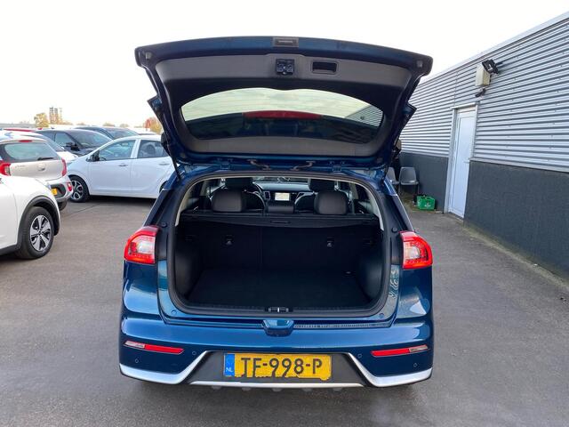 KIA Niro 1.6 GDi Hybrid Design Edition Schuif/kanteldak, Navigatie, Nieuw geleverd en complete onderhoudshistorie, Stoel- & Stuurwiel verwarmd.