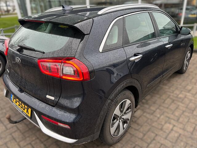 KIA Niro BWJ 2017 | 1.6 GDi 142PK Hyb. Dynamic l. | TREKHAAK | CLIMA | NAVI | CAMERA A | CARPLAY | LEDER/STOF | PDC |