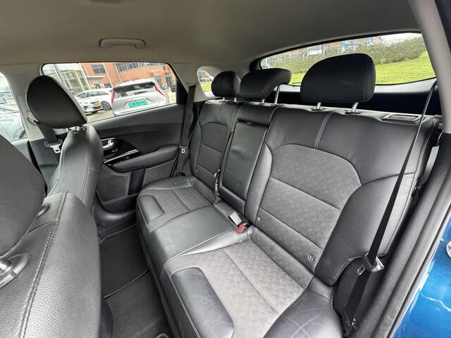 KIA Niro 1.6 GDi Hybrid DynamicPlusLine Dodehoeksensor, Stoel/Stuurverwarming, Adaptieve Cruise Control, Lichtmetalen Velgen, Enz...