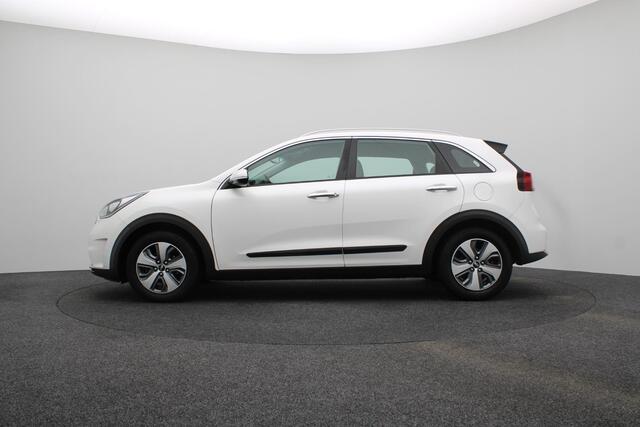 KIA Niro 1.6 GDi Hybrid DynamicLine 12 Maanden BOVAG-garantie | Climate Control | Navigatie | Automaat