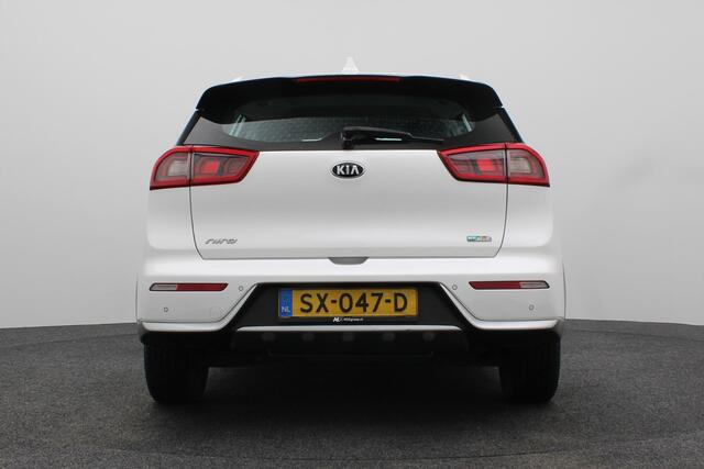KIA Niro 1.6 GDi Hybrid DynamicLine 12 Maanden BOVAG-garantie | Climate Control | Navigatie | Automaat