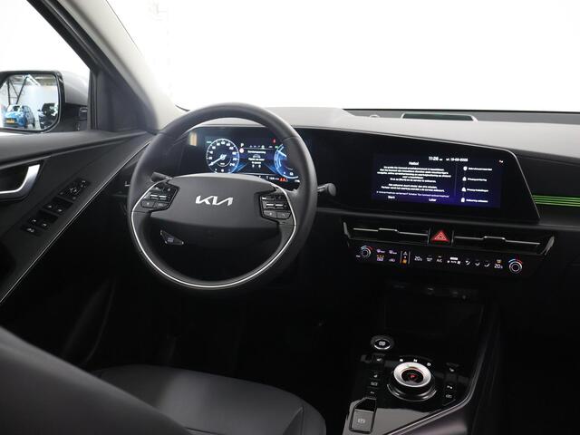 KIA Niro 1.6 GDi PHEV DynamicPlusLine | 18" lichtmetalen velgen | Elektrisch verstelbare bestuurdersstoel | Stoel/Stuurwielverwarming | LED Koplampen | Elektrisch bedienbare achterklep |