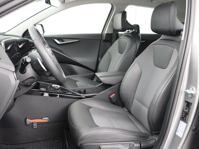 KIA Niro 1.6 GDi Hybrid DynamicLine | Trekhaak | Adaptive cruise | Camera | Carplay | Half leder | Navigatie | Sfeerverlichting | File Assistent | Parkeerhulp | Keyless | Climate control